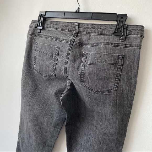 Grey Denim Skinny Jeans - Picture 3 of 11